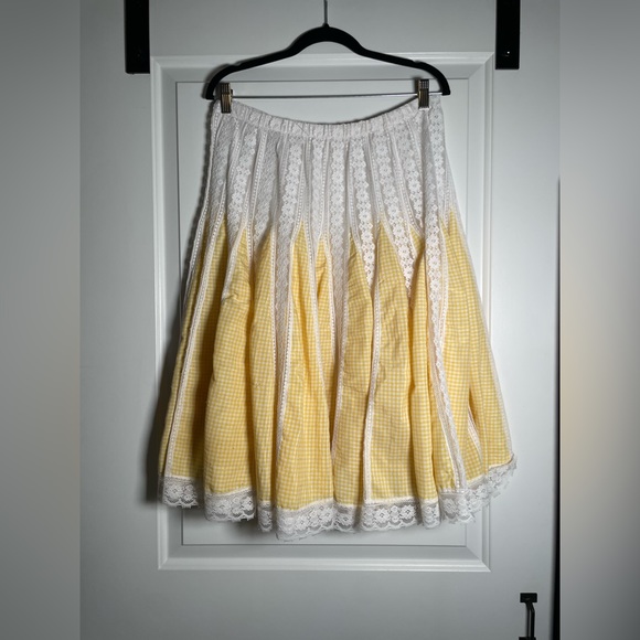 Yellow Gingham and White Lace Midi Skirt - Picture 2 of 6